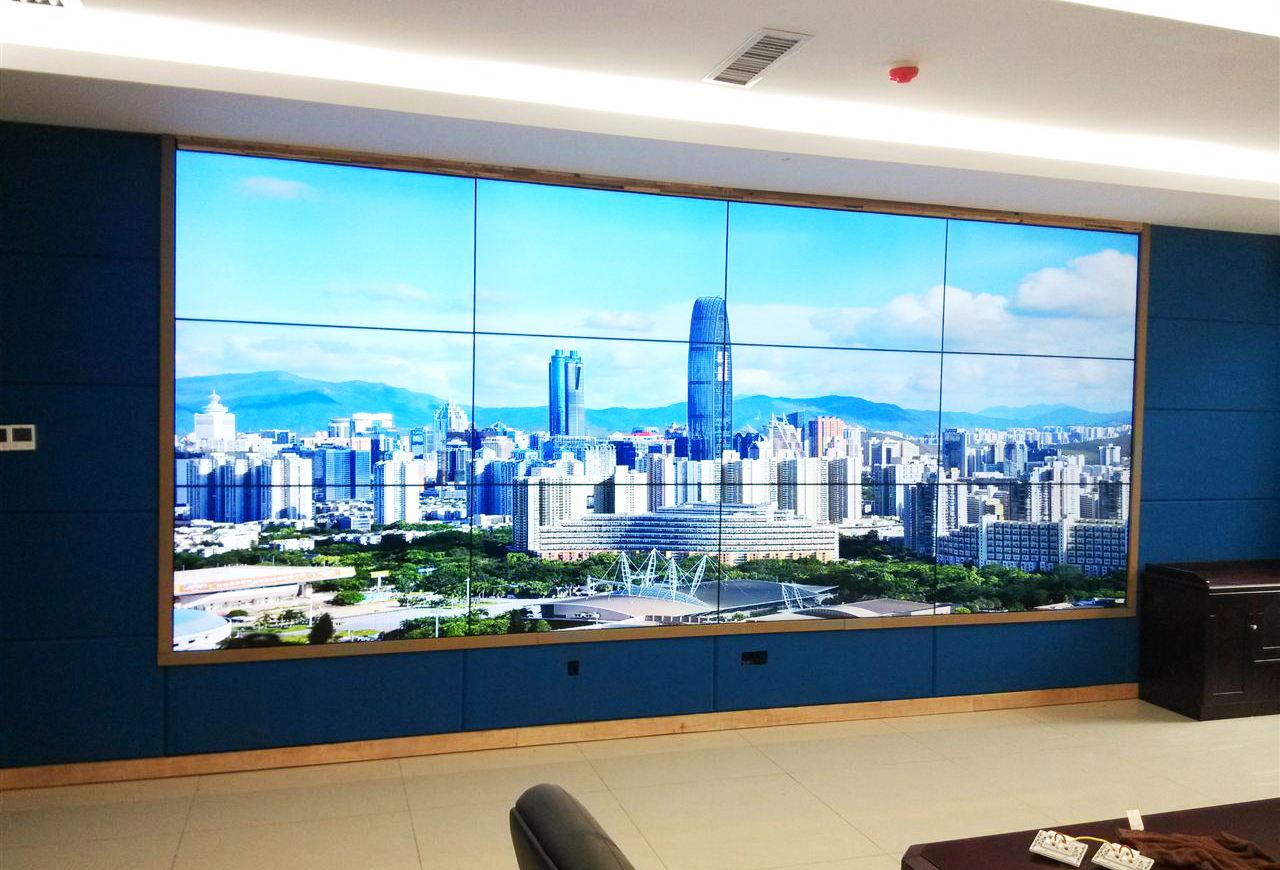 鄂州商場液晶拼接屏 無縫視覺盛宴，專業(yè)安裝一步到位